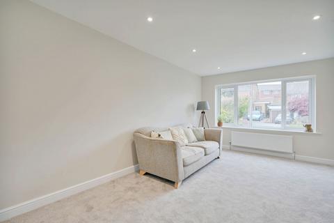 97 Broad Inge Crescent, Chapeltown, Sheffield, S35 1RT
