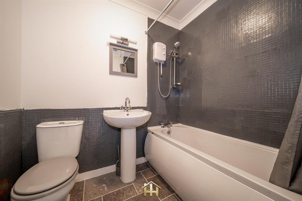 20 ROSSIE PK DR INCHURE PH14 9 RT 030625 EDIT (15 o
