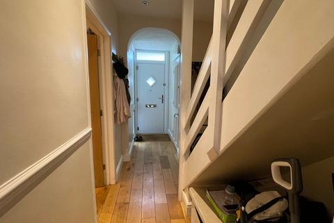 2 bedroom end of terrace house for sale, Wentworth Avenue,  Slough, SL2