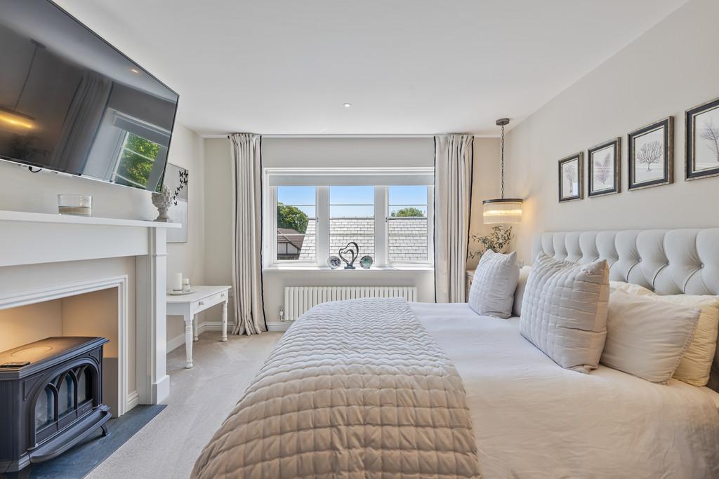 A29 - 1 Horndon Field, Woodbury - 250522