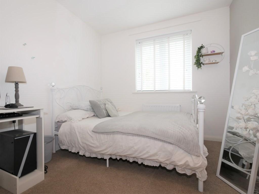 Bedroom2 2