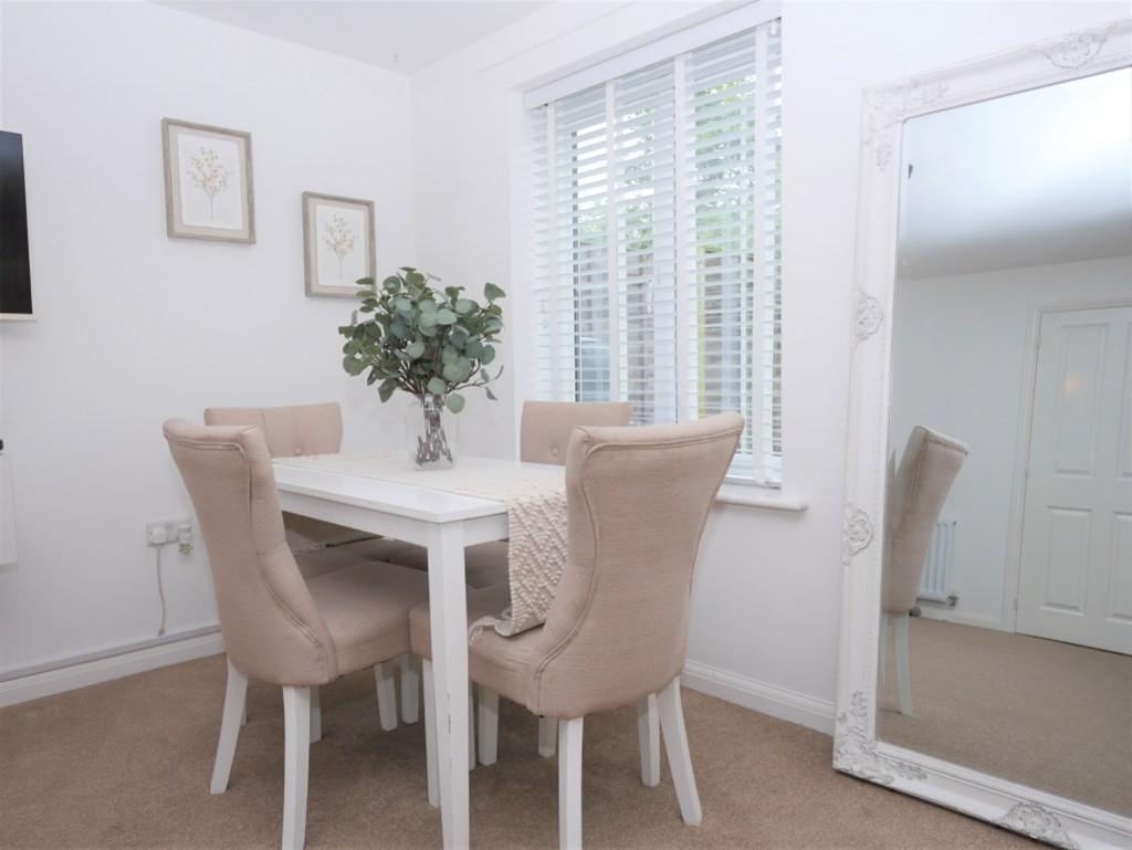 Dining area2