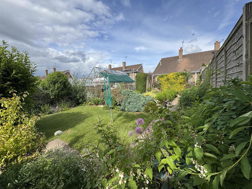 Rear garden to ext