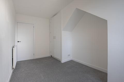 2 bedroom apartment to rent, Roslin Terrace, Aberdeen
