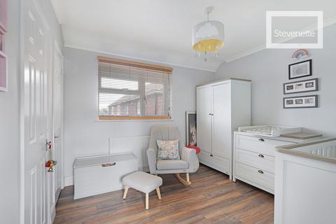 33 Beaconfield Road, Epping, CM16 5AR
