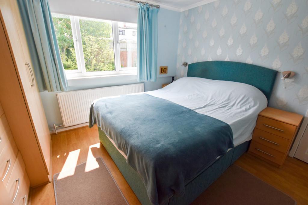 Bedroom 1a