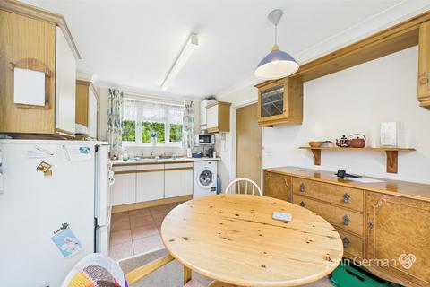 2 bedroom end of terrace house for sale, Calder Drive, Sutton Coldfield