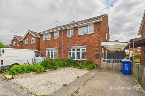 32 Greenacres Drive, Uttoxeter, ST14 7EB