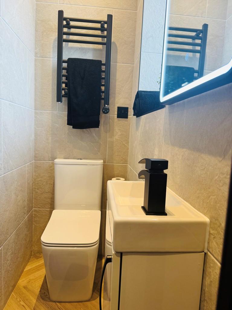 64 arthur ensuite