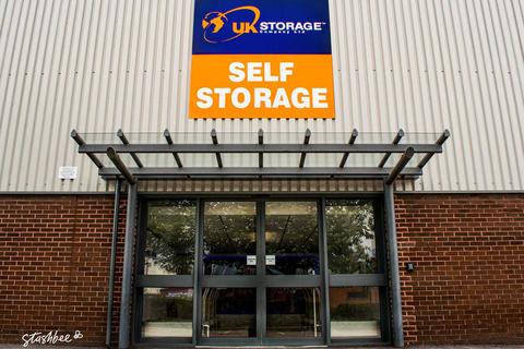 Garage to rent, Milner Street, Warrington WA5