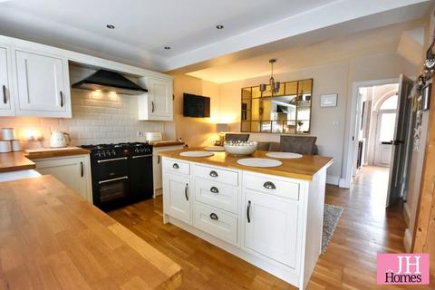 11a Belvedere Road, Barrow-in-furness, LA13 0HZ