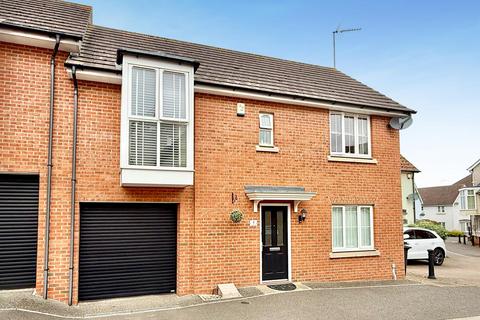 1 Ashmeads, Chelmsford, CM2 9FJ