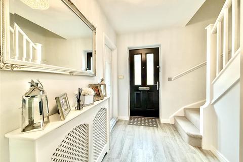 1 Ashmeads, Chelmsford, CM2 9FJ