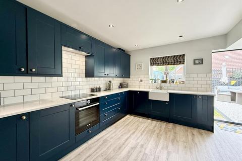 1 Ashmeads, Chelmsford, CM2 9FJ