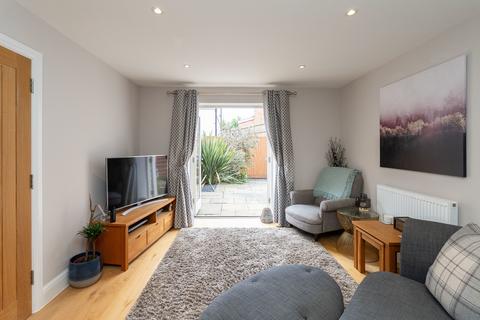 4 Pilgrim Lane, Dorking, RH4 1GQ