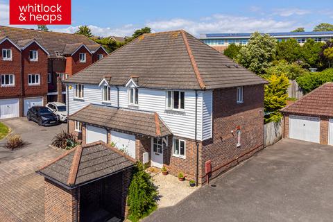 3 bedroom semi-detached house for sale, Village Close, Portslade