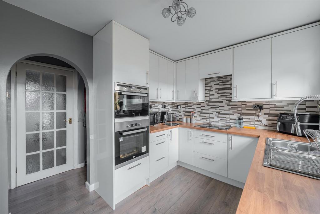 151 Brynglas-10.jpg