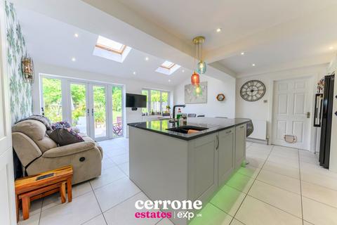59 Blythesway, Alvechurch, Birmingham, B48 7NB