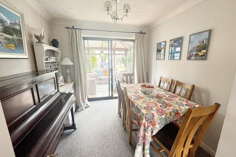 33 Silver Meadows, Trowbridge, BA14 0LF