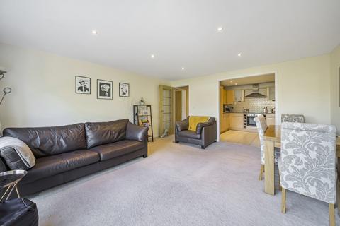 2 bedroom flat for sale, Meadowcourt Road, Blackheath, London, SE3