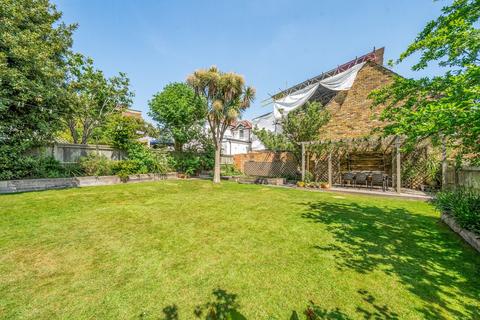 6 bedroom detached house for sale, Addington Grove, London, SE26