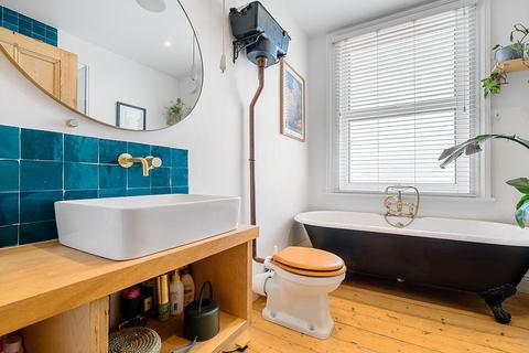 37 Addington Grove, London, SE26 4JX