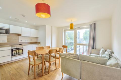 2 bedroom flat to rent, Milles Square, Coldharbour Lane, London, SW9