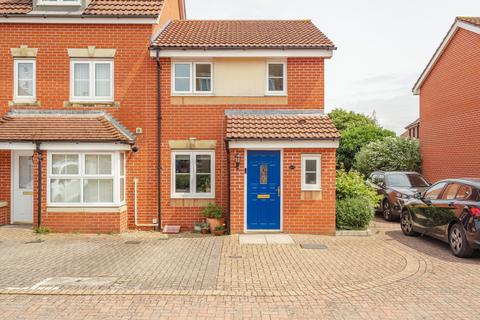 64 Bristol South End, Bristol, BS3 5BJ