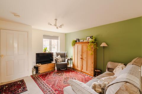 64 Bristol South End, Bristol, BS3 5BJ