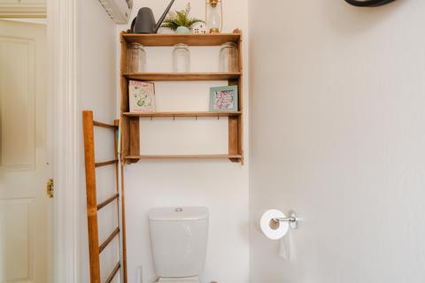 64 Bristol South End, Bristol, BS3 5BJ