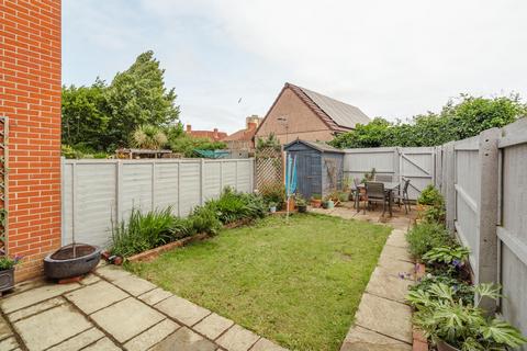 64 Bristol South End, Bristol, BS3 5BJ