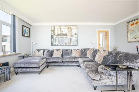 3 bedroom apartment for sale, Banks Road, Sandbanks, Poole, Dorset, BH13