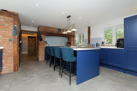 4 bedroom detached house for sale, Redbrook Street, Woodchurch, Ashford, Kent, TN26