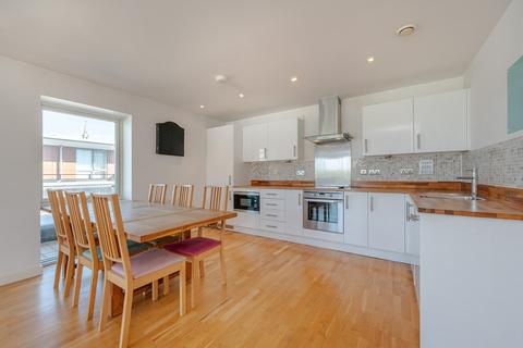 2 bedroom flat to rent, Eyot House, Sun Passage, London