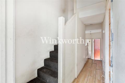 34b Keston Road, London, N17 6PN