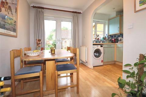 3 Robinson Close, Woking, GU22 8JN