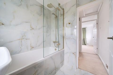 6b Parkview Road, London, SE9 3QW