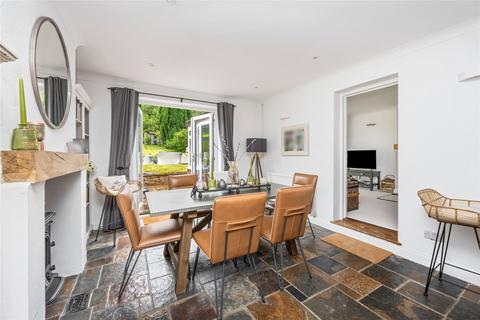 Hideaway Cottage Seale Lane, Puttenham, Guildford, GU3 1AX