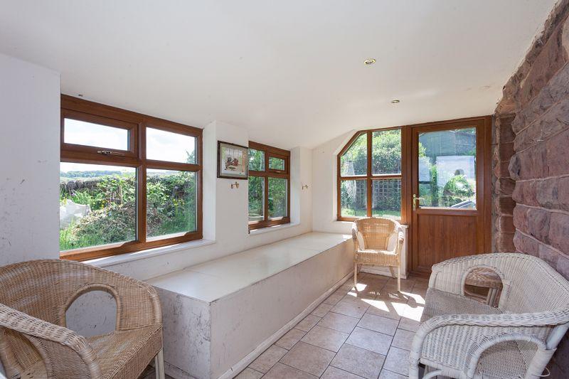 Porch/sun room