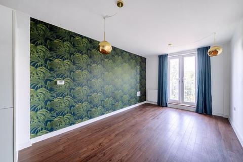 2 bedroom apartment for sale, Whitestone Way, Croydon