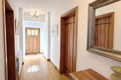 3 bedroom detached house for sale, Cherry Tree Road, Farnham Royal