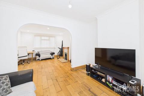 35 Archer Road, Cardiff, CF5 4FL