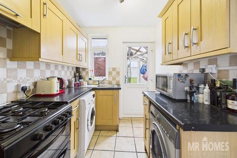 35 Archer Road, Cardiff, CF5 4FL