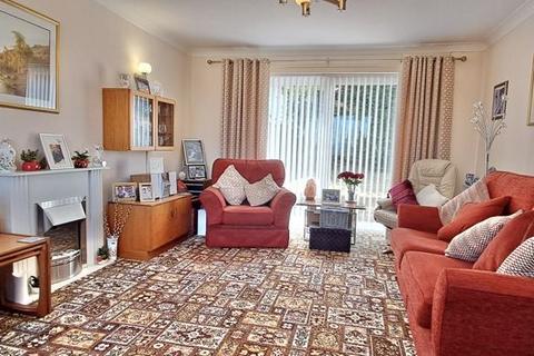 3 bedroom detached house for sale, Parc Sychnant, Conwy