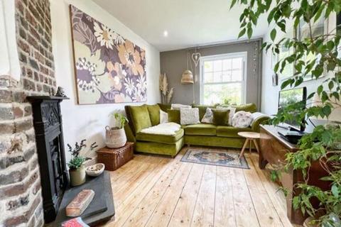 4 bedroom cottage for sale, New Road, Pencoed, CF35