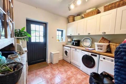 4 bedroom cottage for sale, New Road, Pencoed, CF35