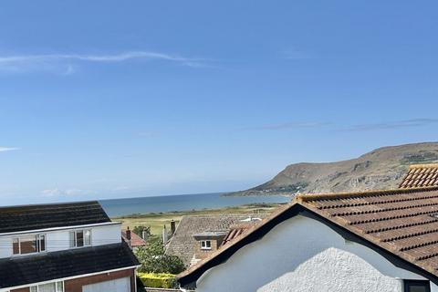 4 bedroom detached house for sale, 143 Deganwy Road, Llanrhos