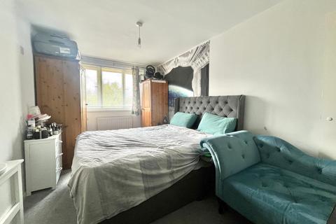 22 Lamerton Close, Bordon, GU35 0HZ