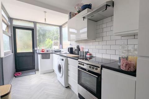 undefined, To Let - Cavendish Road, Birkdale - Two Bedroom Garden Flat
