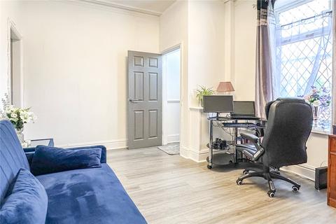 77 Thompson Lane, Chadderton, Oldham, OL9 8LX